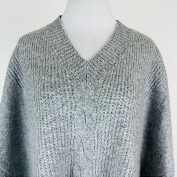 Nordstrom Gray Cable Knit Poncho Sweater One Size Wool Cashmere - Picture 3 of 11